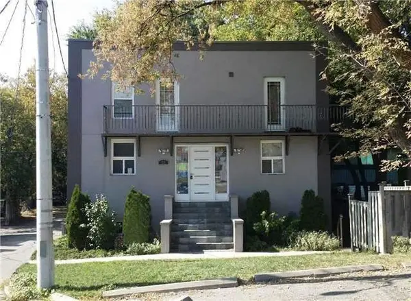 22 Brad ST, Toronto W02, ON M6P 1N1