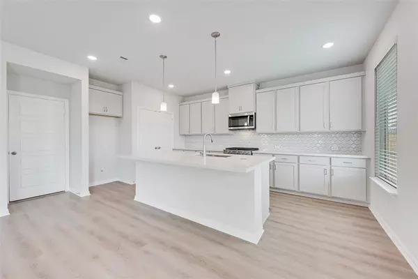 Crowley, TX 76036,808 Hayes Court