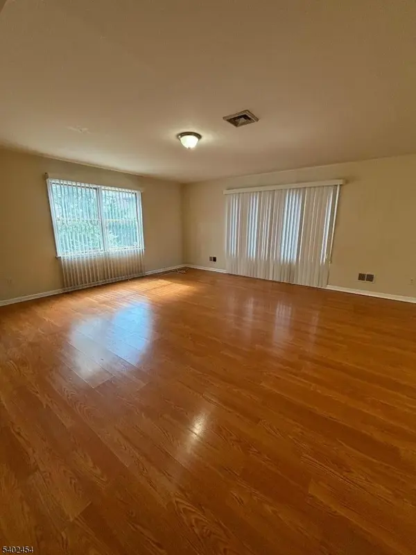 Belleville Twp., NJ 07109,18 Harrison St