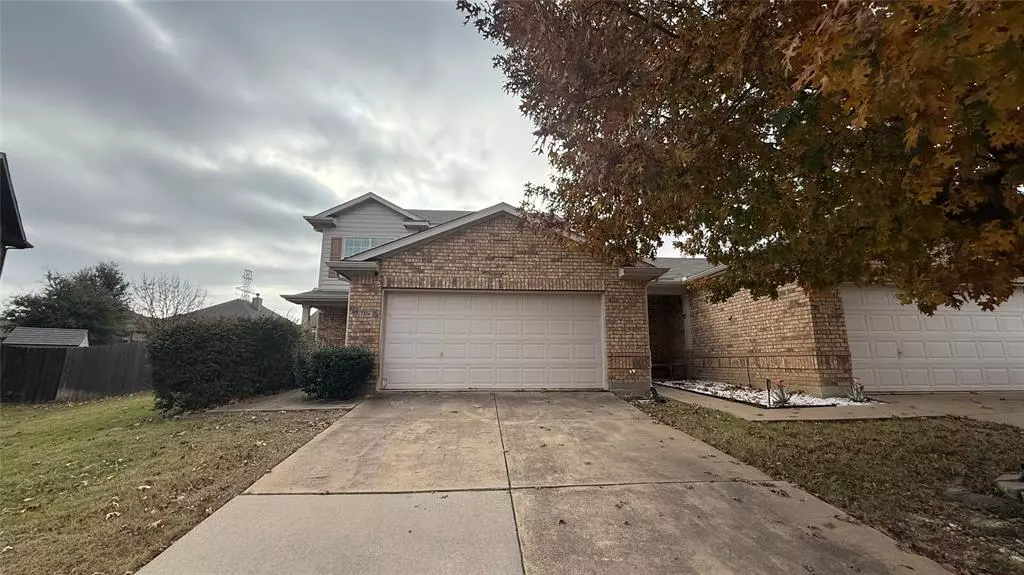 1356 Saddle Blanket Court, Fort Worth, TX 76131