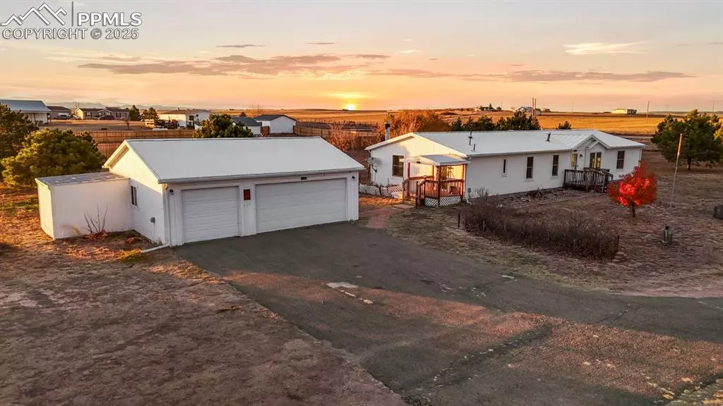 21105 McDaniels RD, Calhan, CO 80808