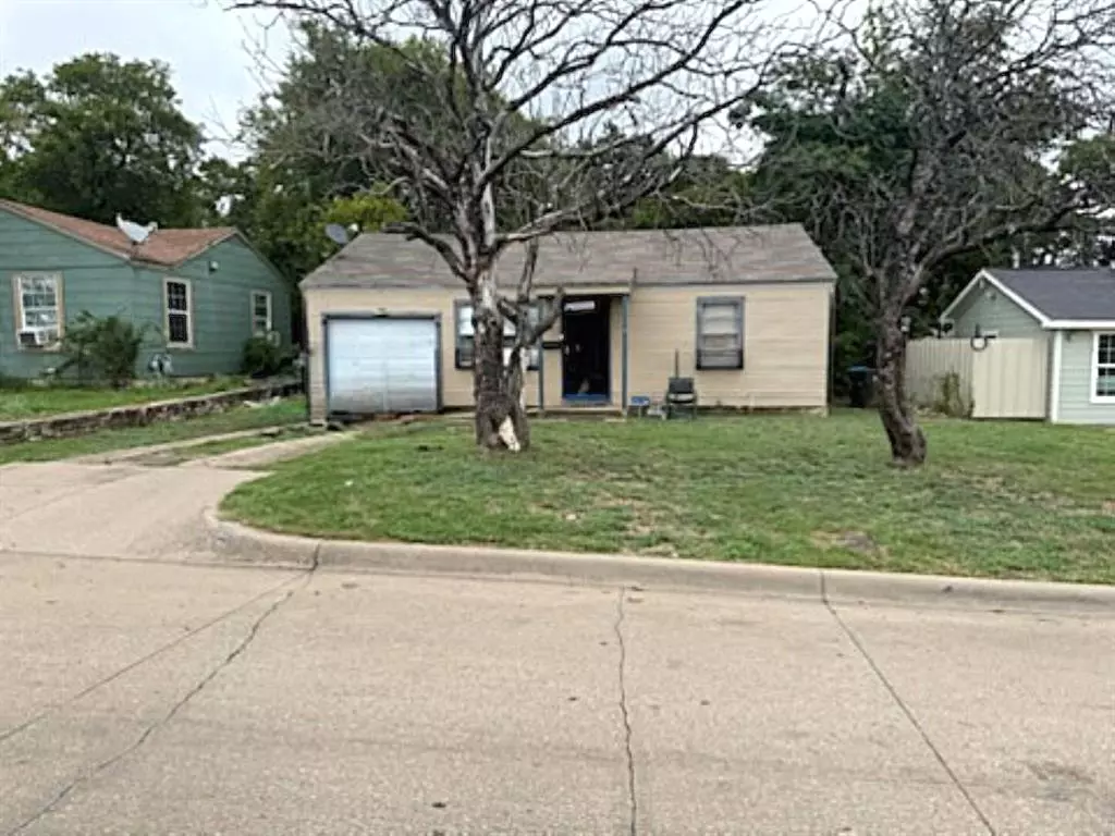 Fort Worth, TX 76110,3233 Evans Avenue