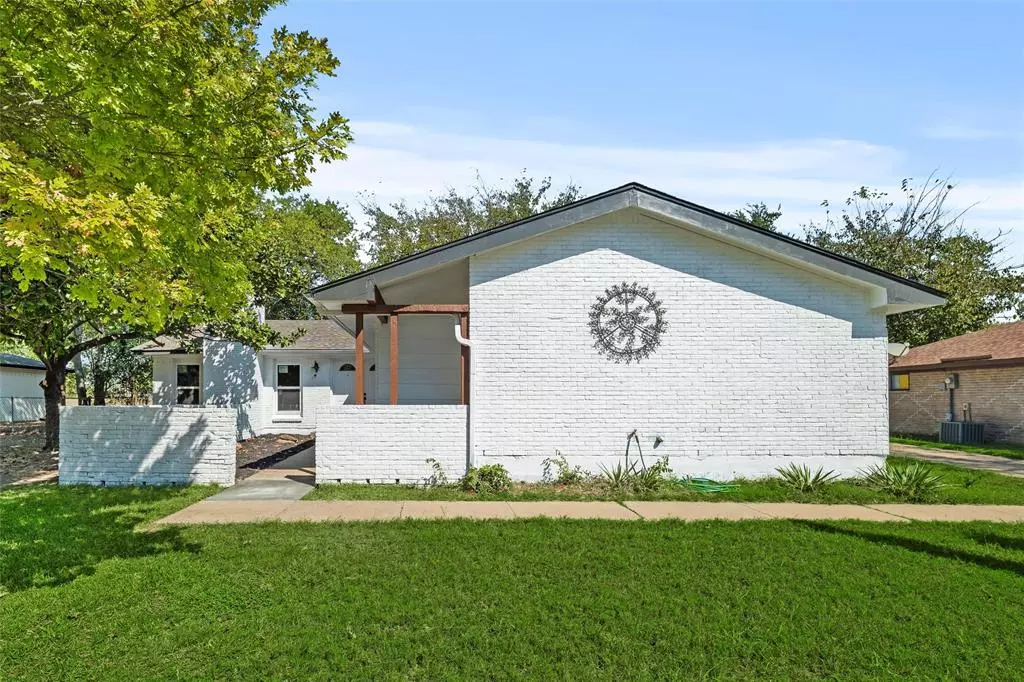 Red Oak, TX 75154,707 Live Oak Court