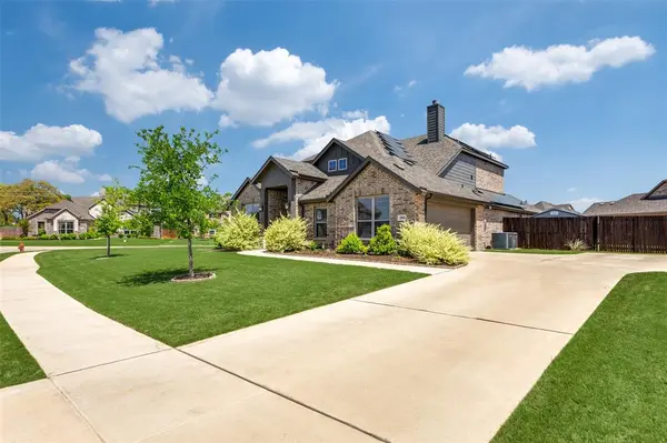 1909 Manzana Way,  Burleson,  TX 76028