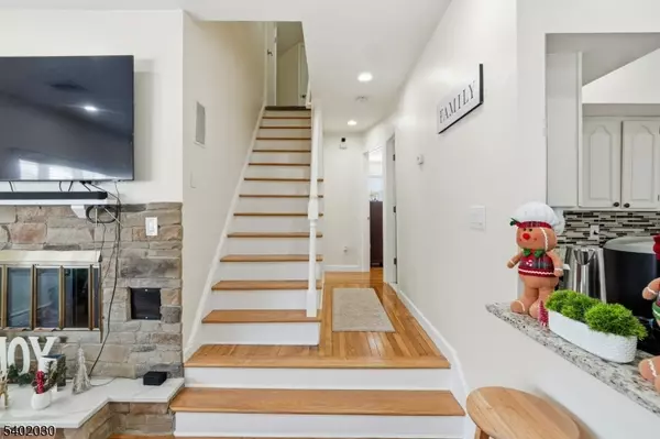 Woodbridge Twp., NJ 08840,77 Ethel St