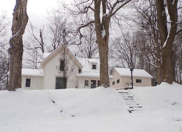 305 W Pine ST, Big Rapids, MI 49307