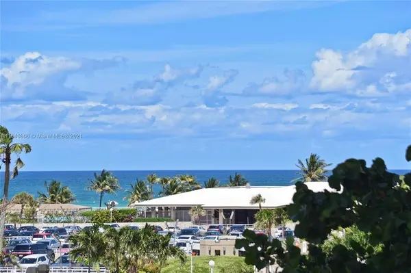 Hallandale Beach, FL 33009,1985 S Ocean Dr #3M