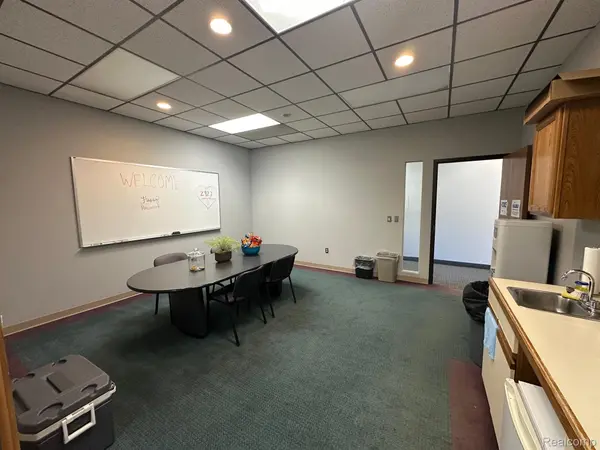 Flint, MI 48507,6317 TAYLOR DR #B