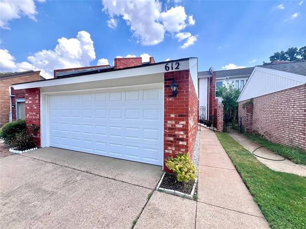 612 Carriage Way, Duncanville, TX 75137