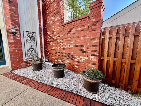 Duncanville, TX 75137,612 Carriage Way