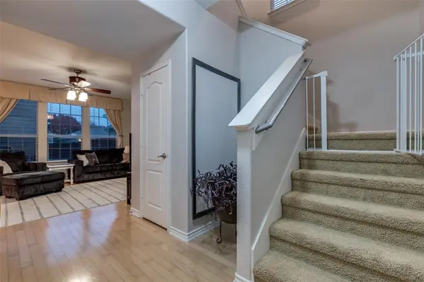 Mckinney, TX 75070,6812 Wind Row Drive