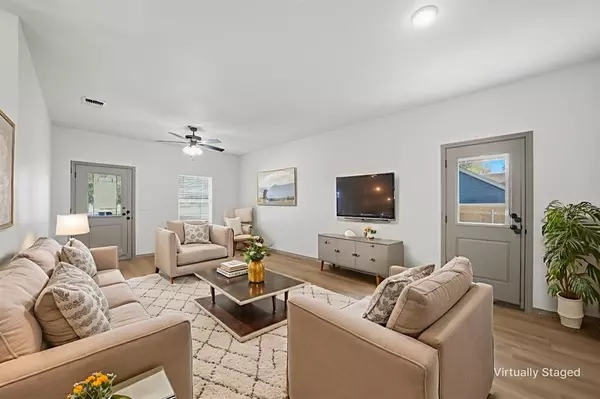 Covington, TX 76636,105 S Barron