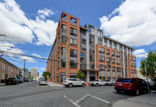 Newark City, NJ 07105,39 Madison St