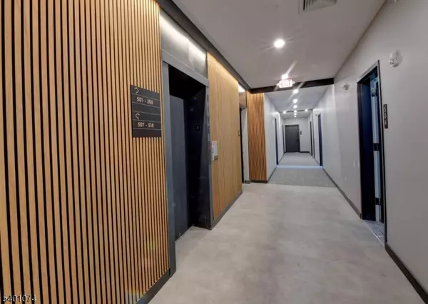 Newark City, NJ 07105,39 Madison St