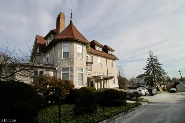 Montclair Twp., NJ 07042,39 A N Mountain Ave #2A