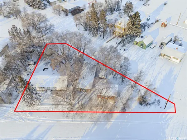 327 1st AVENUE E, Blaine Lake, SK S0J 0J0