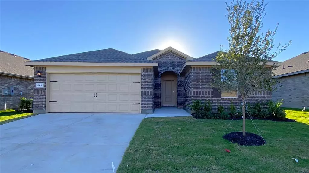 Cleburne, TX 76033,529 MARSH Street