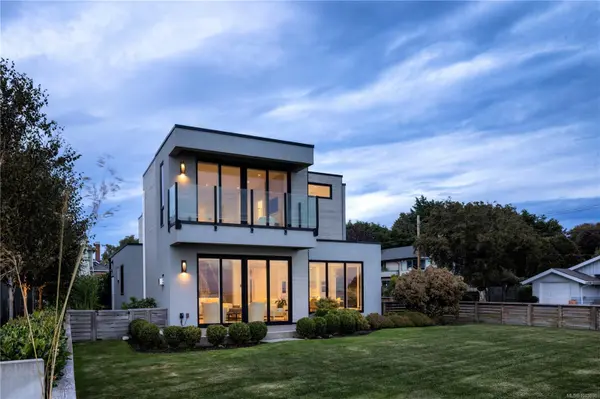 Oak Bay, BC V8S 4X3,430 St. Patrick St