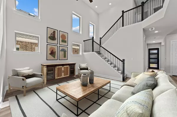 Van Alstyne, TX 75495,2044 Cuellar Way