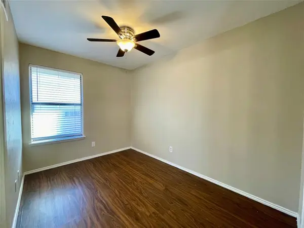 Denton, TX 76201,2526 W Prairie Street #203