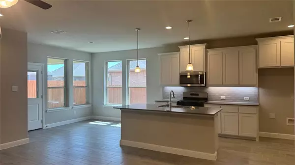 Fort Worth, TX 76008,432 PICKETT CREEK Drive