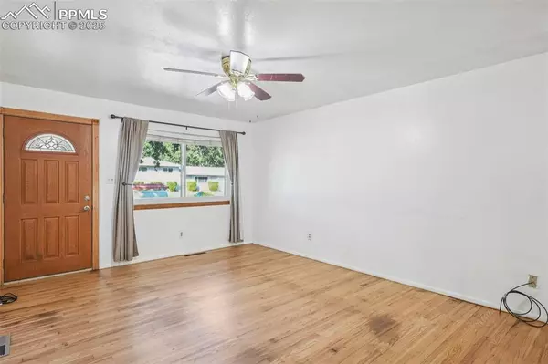 Colorado Springs, CO 80909,839 Querida DR