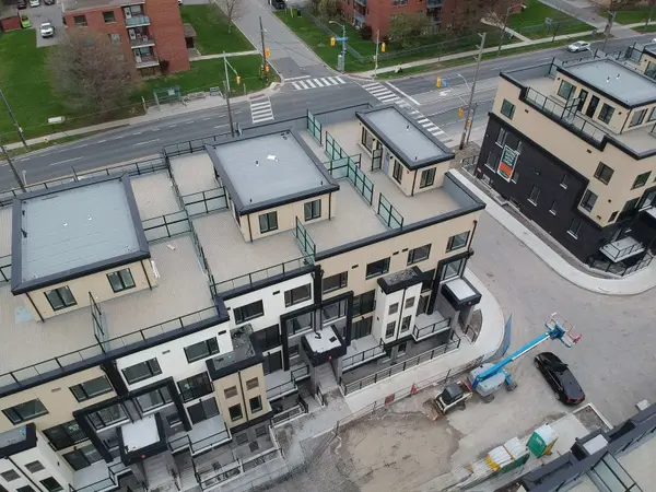 Toronto, ON M1R 0G8,1650 Victoria Park AVE #A207