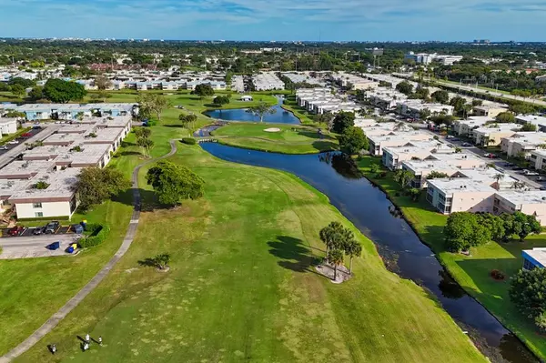 Delray Beach, FL 33484,820 Flanders R #280