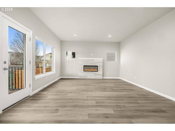 Gresham, OR 97030,63 NW MAWRCREST AVE