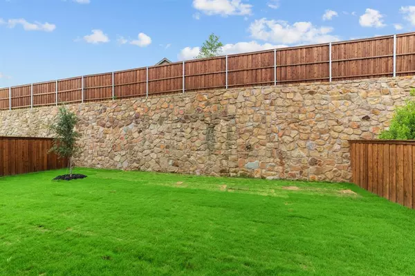 Fort Worth, TX 76112,6208 Beacon Hill Way