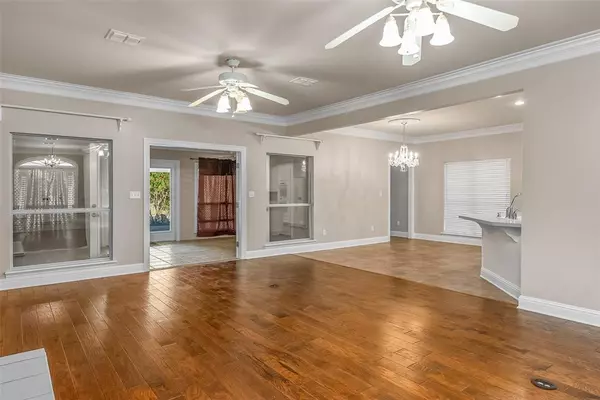 Bossier City, LA 71111,206 Hampton Court