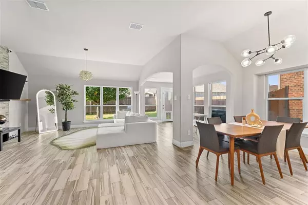 Lake Dallas, TX 75065,504 Grayson Lane