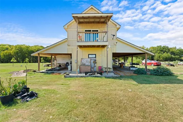 Wills Point, TX 75169,402 County Road 3422