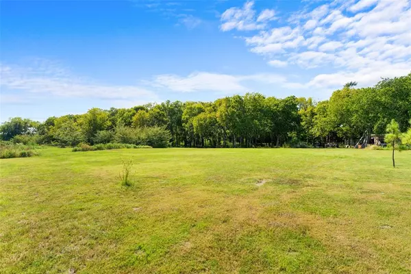 Wills Point, TX 75169,402 County Road 3422