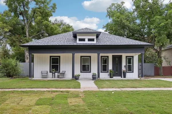 504 E Brin Street,  Terrell,  TX 75160