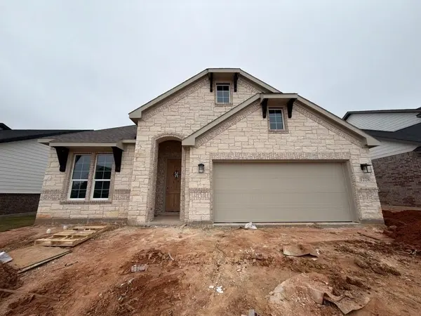 1228 Sabine River Lane, Springtown, TX 76082