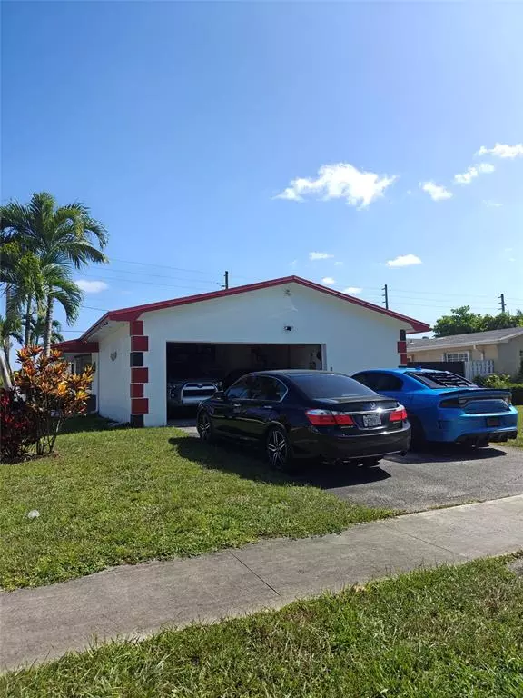 Hollywood, FL 33021,600 S 46th Ave