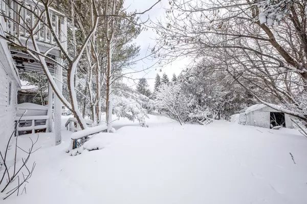 Tay, ON L0K 1R0,250 Kingfisher AVE