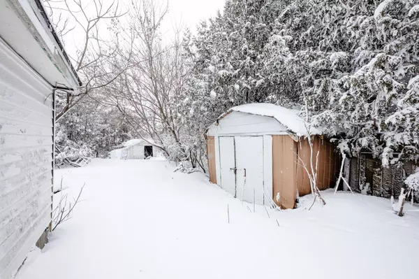 Tay, ON L0K 1R0,250 Kingfisher AVE