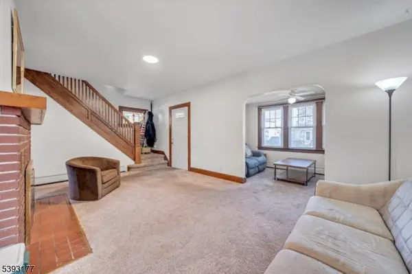 Totowa Boro, NJ 07512,75 Scrivens St