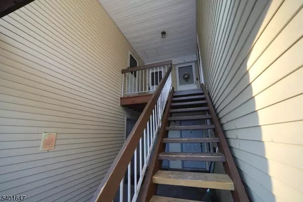 Franklin Twp., NJ 08873,70 Eton Way