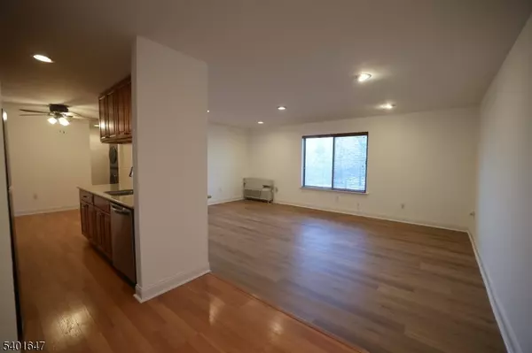 Franklin Twp., NJ 08873,70 Eton Way