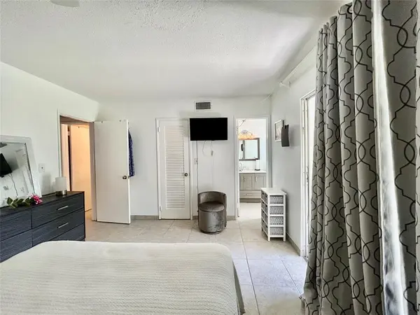 Pompano Beach, FL 33064,2050 NE 39th St #N108