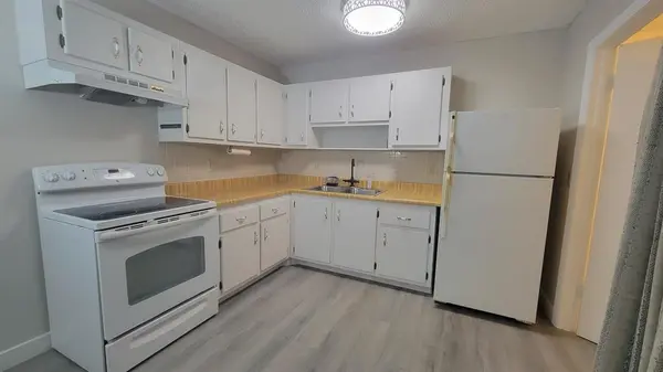 Greenacres, FL 33463,4241 Centurian Cir