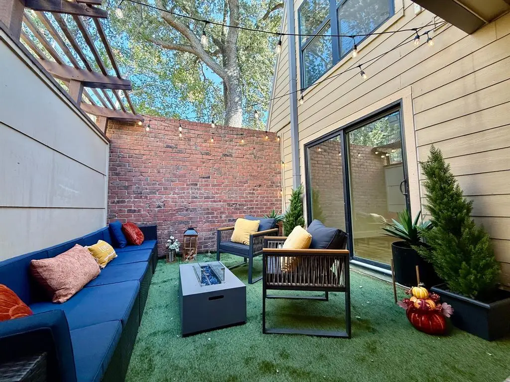 Dallas, TX 75204,3929 Buena Vista Street #F