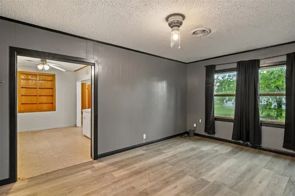 Hamilton, TX 76531,302 W Grogan Street