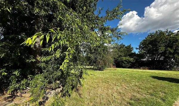 Seymour, TX 76380,410 N East Street