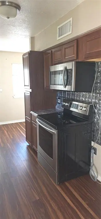 Graham, TX 76450,1423 Rolling Hills Drive