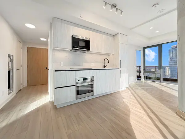 35 Parliament ST #1902, Toronto C08, ON M5A 0Z5