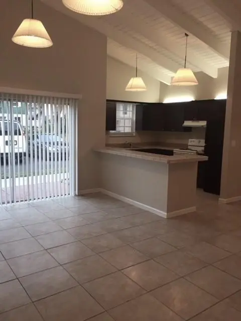 North Lauderdale, FL 33068,8002 SW 7th Ct